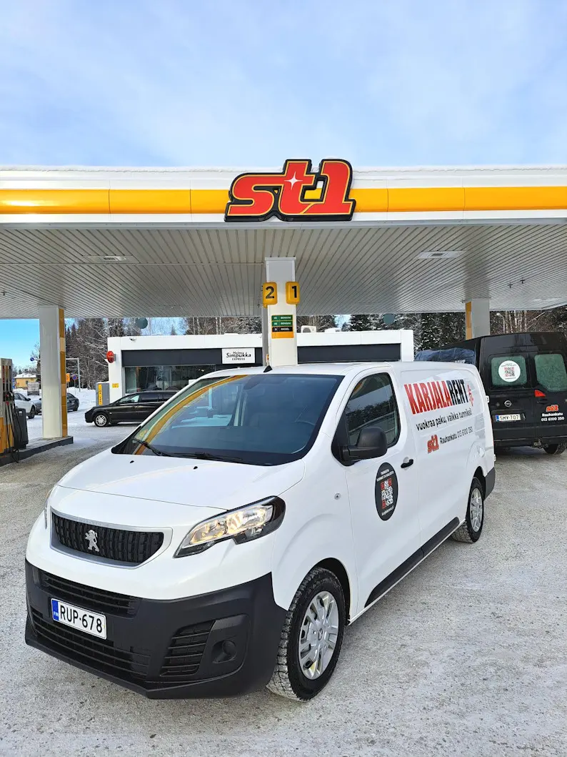 Karjalarentin pakettiautot St1 Rauhankatu Joensuu